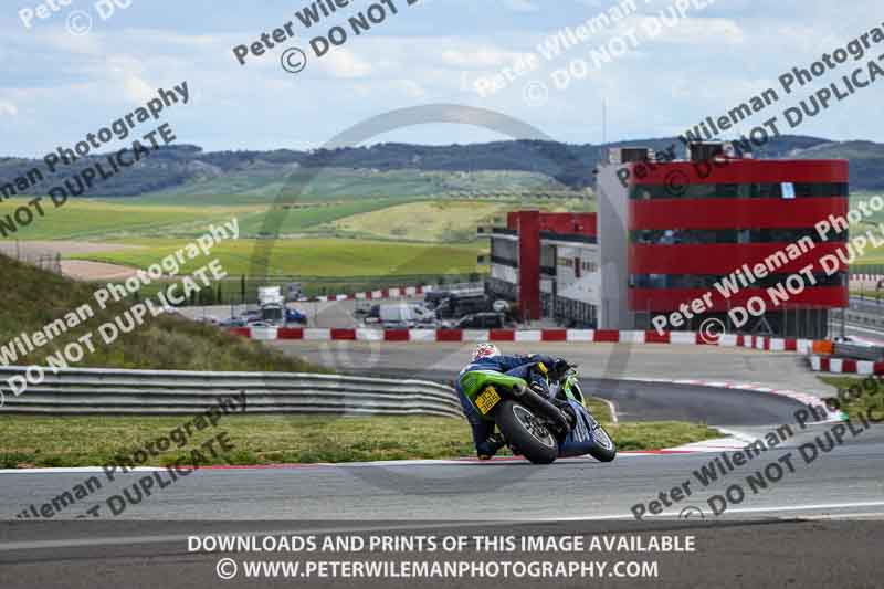 cadwell no limits trackday;cadwell park;cadwell park photographs;cadwell trackday photographs;enduro digital images;event digital images;eventdigitalimages;navarra;no limits trackdays;peter wileman photography;racing digital images;trackday digital images;trackday photos
